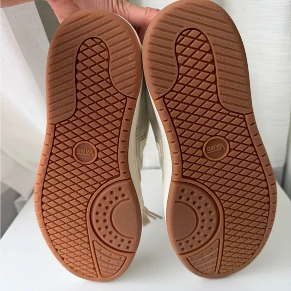 VANS Lowland 2.0 Shoe in Marshmallow, Women’s 8 NEW - Picture 4 of 7